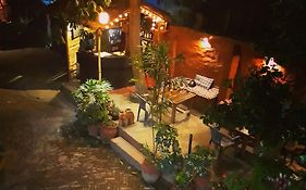 Phat Kath'S Secret Garden Backpackers Hostel
